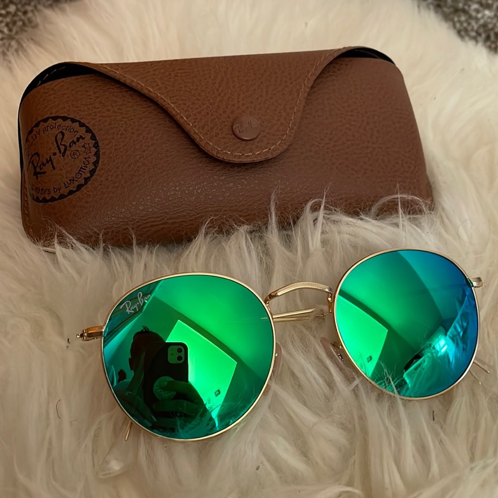 Excellent condition ray bans